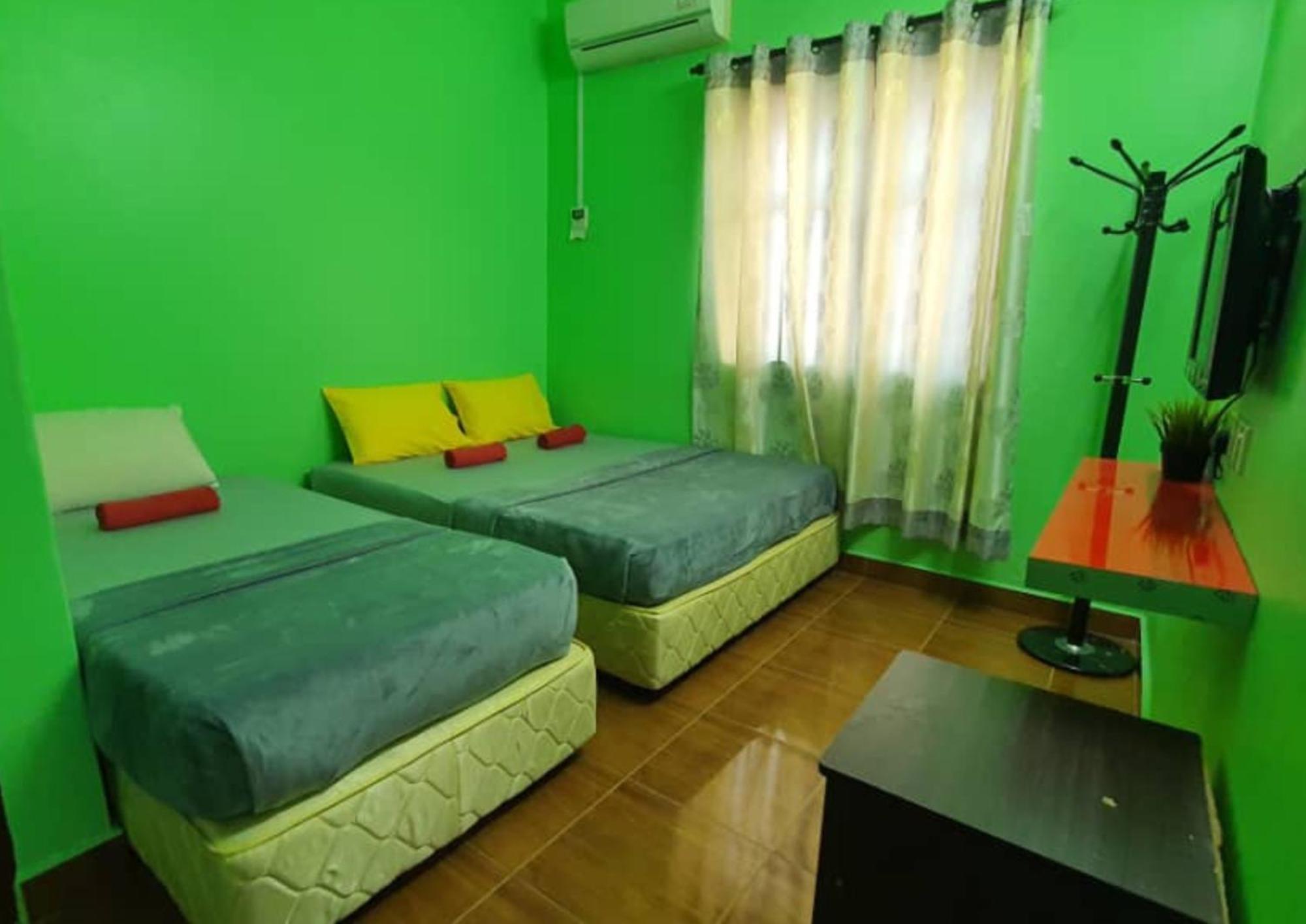 Shoplot Hostel Pangkor Kampong Pasir Bogak Dış mekan fotoğraf