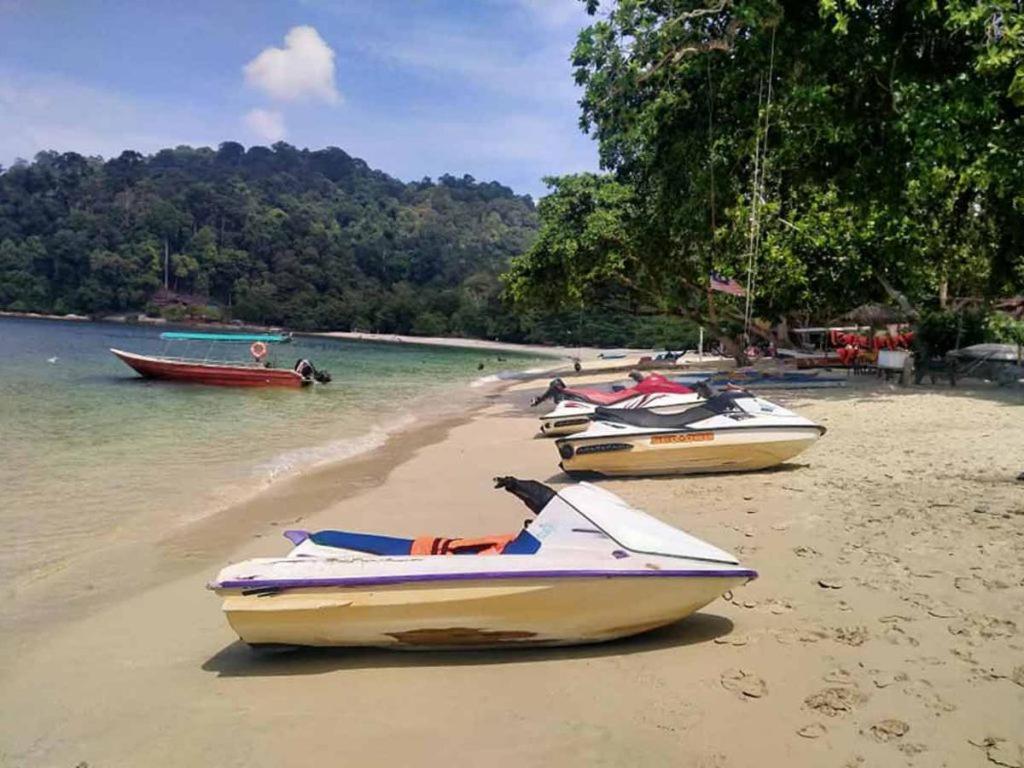 Shoplot Hostel Pangkor Kampong Pasir Bogak Dış mekan fotoğraf